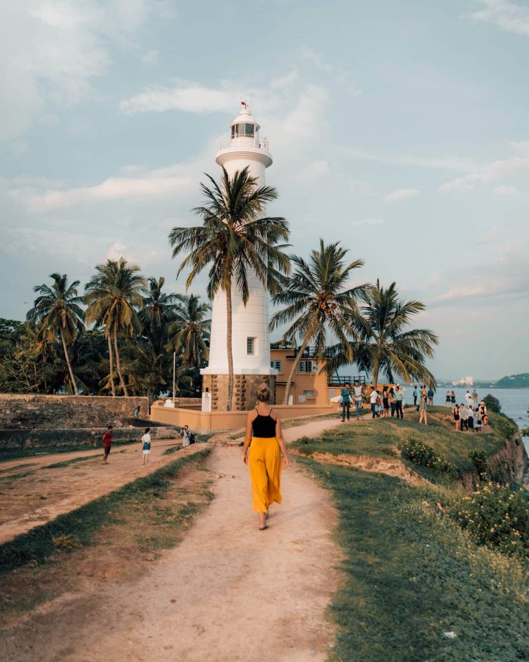 galle dutch fort sri lanka lighthouse